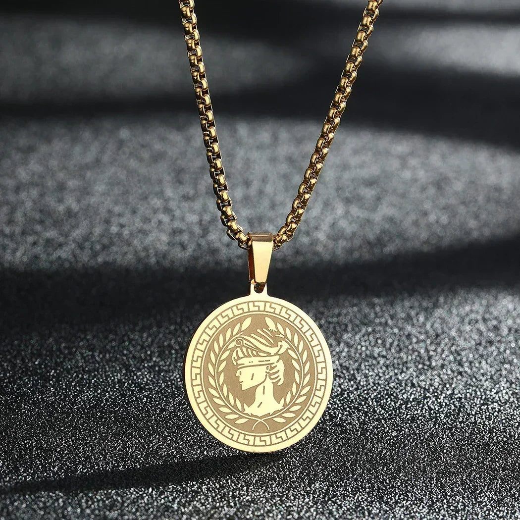 Mens Ancient Greek God Spartan Warrior Pendant Gladiator Necklace Women Mythology Spartan Helmet Charm Neck Chain Amulet Jewelry